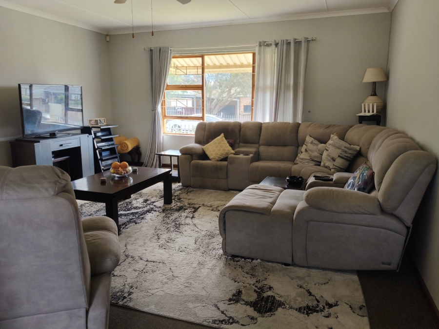 3 Bedroom Property for Sale in Wavecrest Eastern Cape